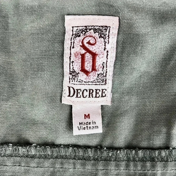 Decree 100% Cotton Camouflage Embellish Vest with Gem Collar Points Medium - Picture 13 of 16